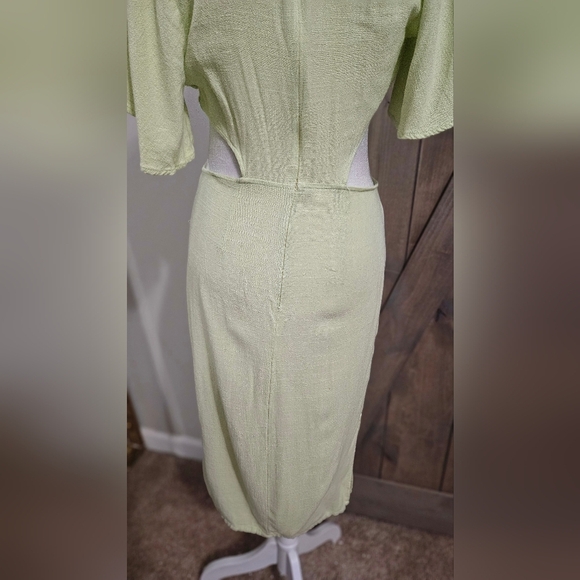 LULU'S Summer Journey Light Green Tie-Front Cutout Midi Dress. Size Small - Picture 13 of 16